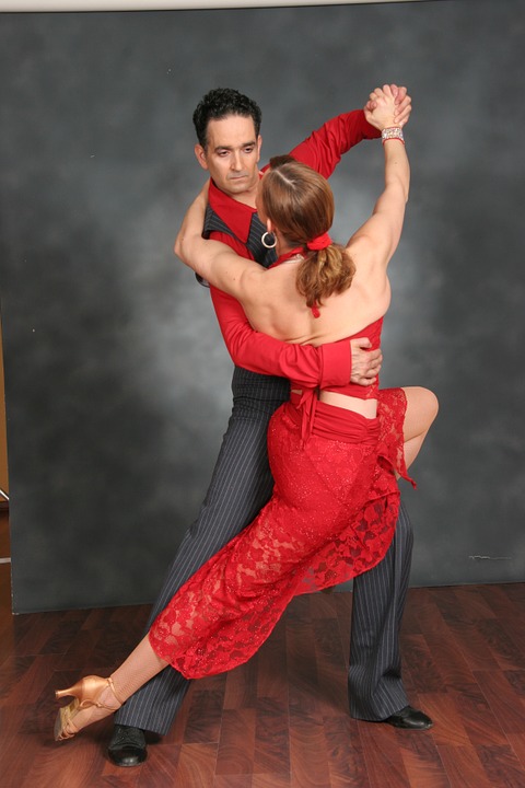 salsa-dancing-learn-to-dance-salsa-meet-new-people